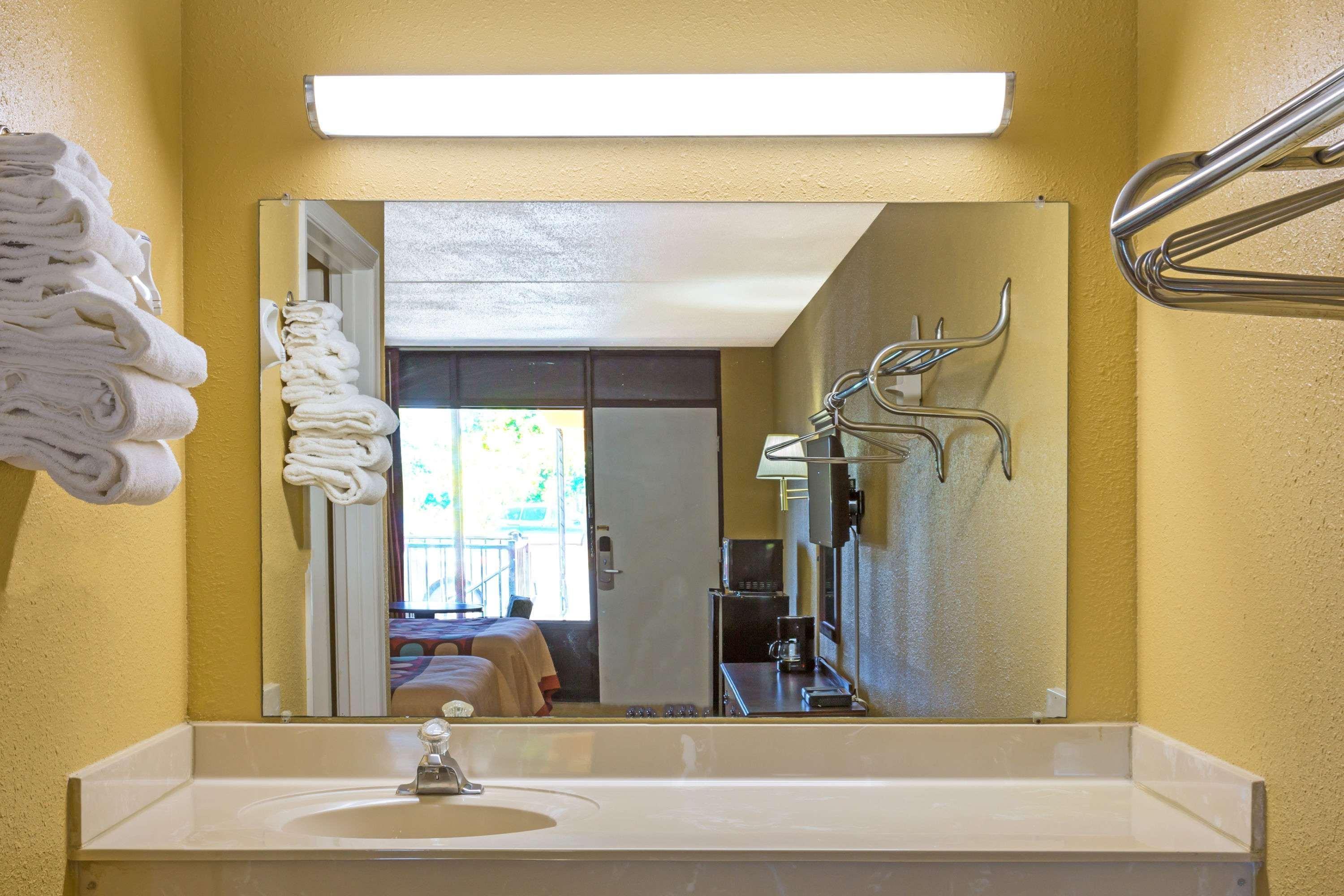 Super 8 By Wyndham Jessup/Baltimore Area Extérieur photo
